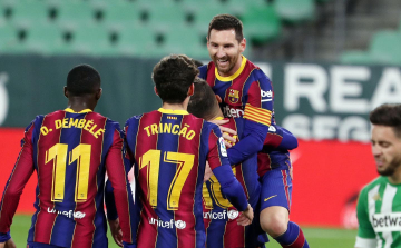 Múzeumba került Messi rekorder futballcipője