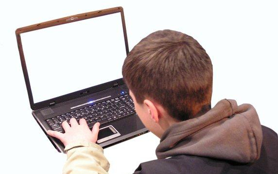 Hihetetlen! Továbbterjed a gyerekeket öngyilkosságra ösztönző internetes játék