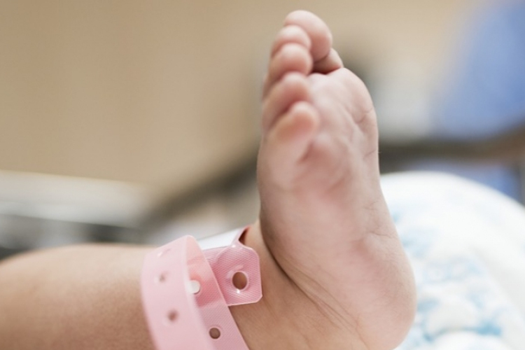 Hosszabb szülési szabadságot kaphatnak a harmadik gyermeket vállaló anyák Pekingben