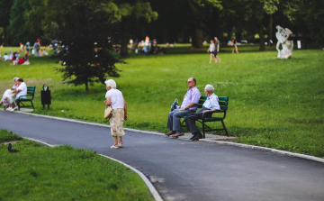 Egy felmérés szerint az átlag 69 éves nyugdíjkorhatárra számít