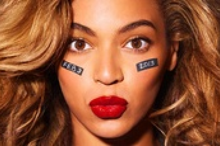 Beyonce ultradögös szettben!