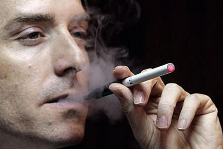 Rákot okoz az elektromos cigaretta?