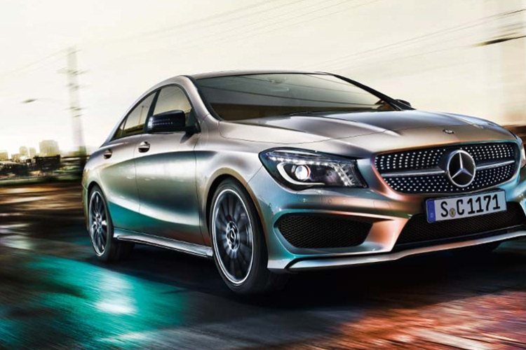 Hivatalos képeken az új magyar Mercedes