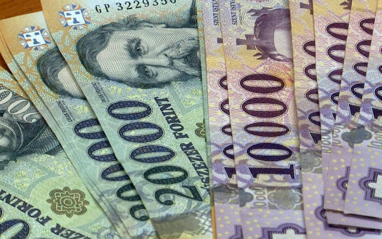5000 vállalkozás igényelte az első hónapban a fix 3 százalékos kkv hitelt