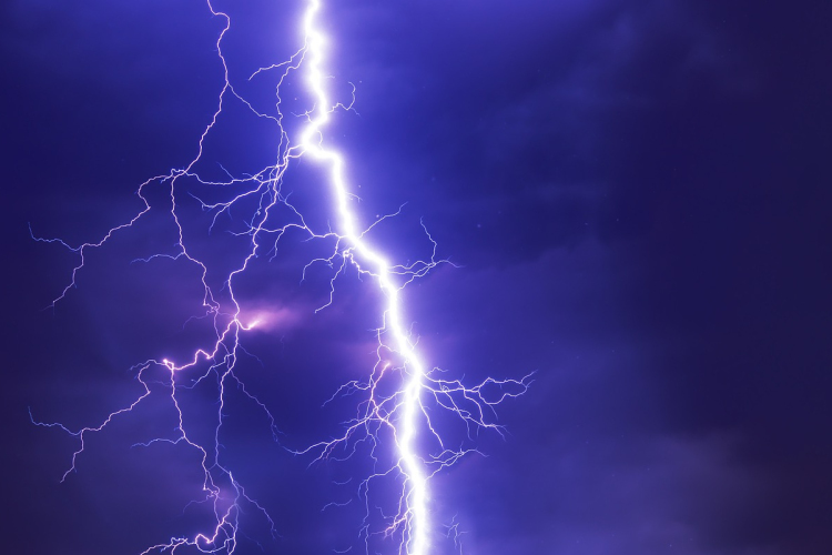 Vihar - Heves zivatarok is lehetnek ma az országban