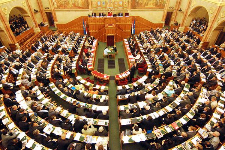 OGY - Az MSZP nem vesz részt a parlament ülésén