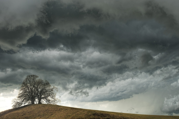Zivatarveszély miatt több megyére másodfokú figyelmeztetést adott ki az OMSZ