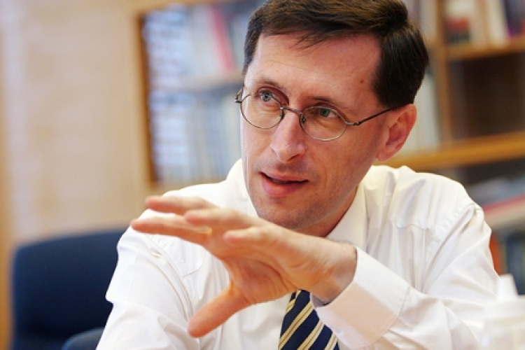 Varga: most kisebb az ösztönzés az IMF-fel való hitelmegállapodásra, de a kormány kész tárgyalni