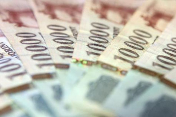 Mindenképpen 100 ezer forint fölött lesz a minimálbér