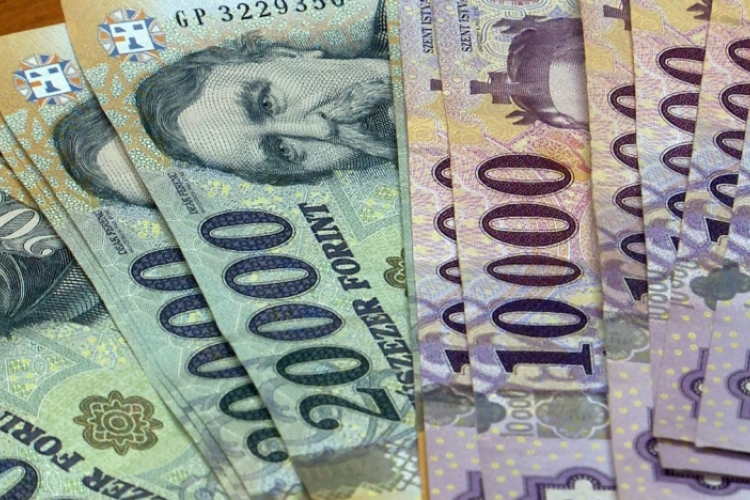 5000 vállalkozás igényelte az első hónapban a fix 3 százalékos kkv hitelt